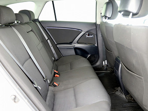Toyota Avensis Linea Sol ATM 1.8 108kW (7 фото из 8)
