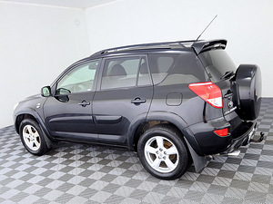 Toyota RAV4 Luxury 4x4 2.2 D-4D 130kW (4 фото из 9)