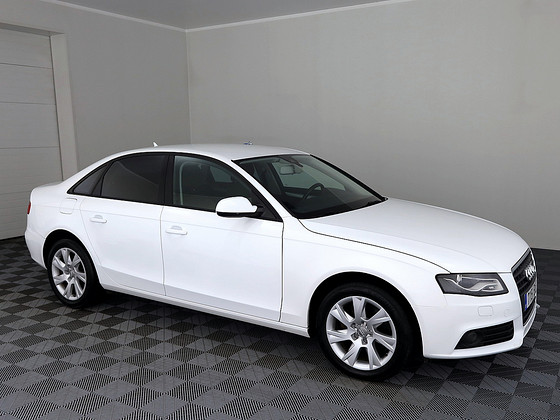 Audi A4 Comfortline ATM 2.0 TDI 105kW