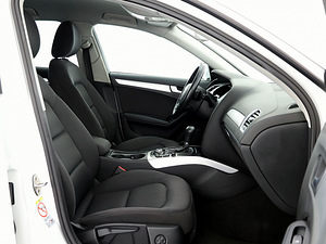 Audi A4 Comfortline ATM 2.0 TDI 105kW (6 фото из 7)