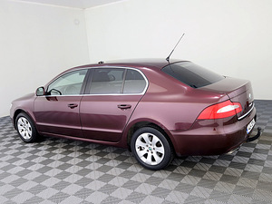 Skoda Superb Comfortline 2.0 TDI 125kW (4 фото из 7)