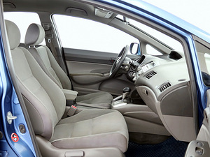 Honda Civic Elegance LPG ATM 1.8 103kW (6 фото из 9)