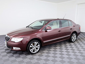 Skoda Superb Highline ATM 2.0 TDI 125kW (2 фото из 9)