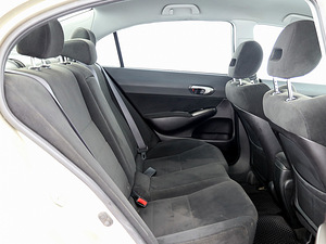 Honda Civic Elegance LPG ATM 1.8 103kW (7 фото из 9)