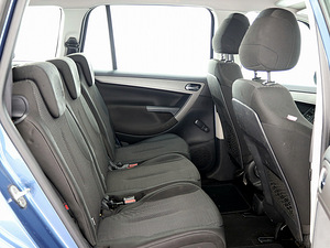 Citroen C4 Picasso Comfort 1.6 88kW (7 фото из 8)