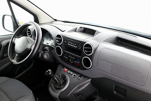 Peugeot Partner Van Facelift 1.6 HDi 55kW (5 фото из 8)
