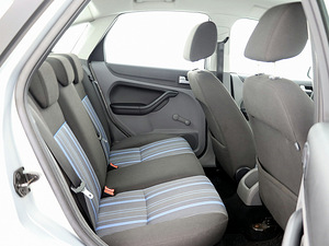 Ford Focus Facelift 1.6 74kW (7 фото из 7)