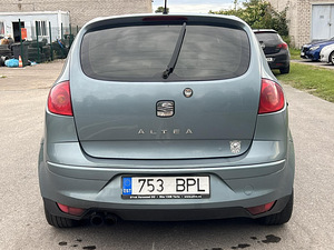 SEAT ALTEA (8 фото из 10)