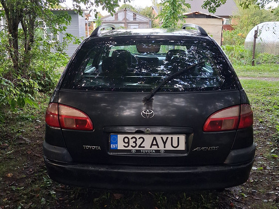 Продаётся Toyota avensis 2001 г.