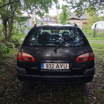 Продаётся Toyota avensis 2001 г.