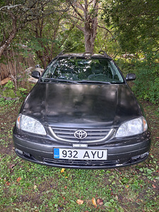 Продаётся Toyota avensis 2001 г. (3 фото из 8)