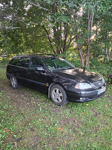 Продаётся Toyota avensis 2001 г. (4 фото из 8)