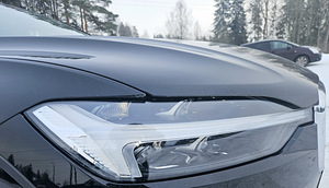 Volvo XC60 2017-2024 Esituli (3 foto / 3)