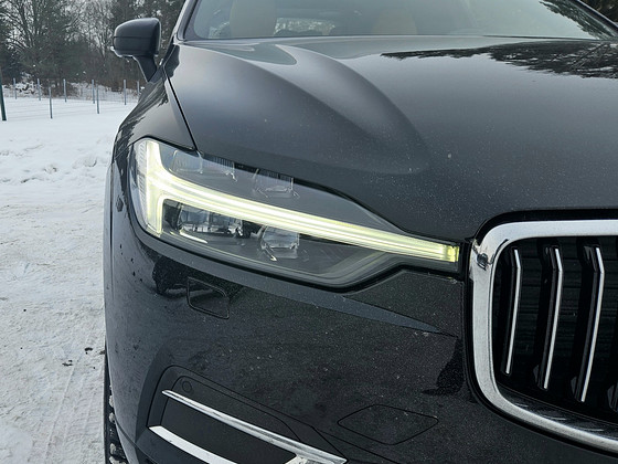 Volvo XC60 2017-2024 Передняя фара