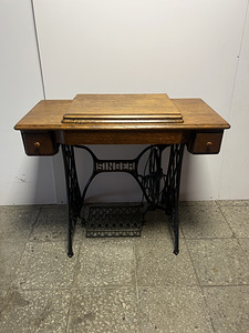 Singer 1910.a (8 фото из 8)