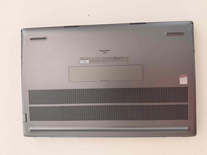 Väga võimas Dell Precision 7780 17,3" (7 foto / 10)