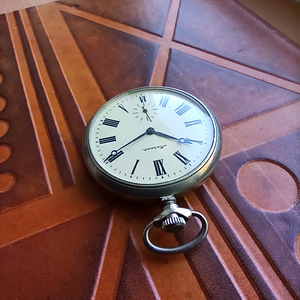 Taskukell Molnija USSR (4 foto / 5)