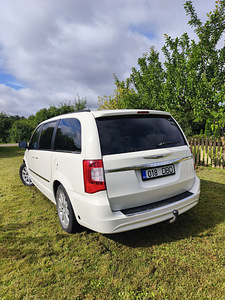 Chrysler Town & Country Benz/LPG (6 фото из 9)