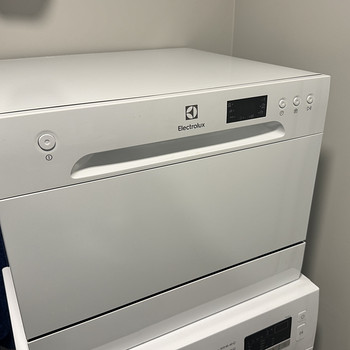 Настольная посудомоечная машина Electrolux ESF2400OW