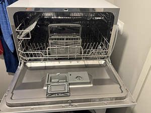 Electrolux ESF2400OW lauapealne nõudepesumasin (2 foto / 3)
