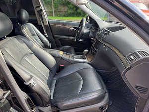 MERCEDES-BENZ E 270 CDI (6 foto / 8)