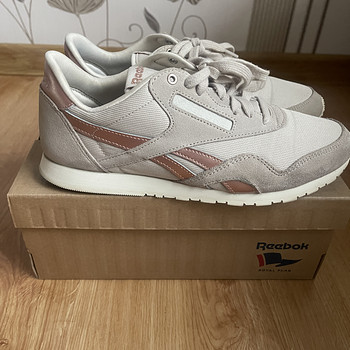 Кроссовки Reebok 39, бежевые