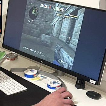 LG monitor