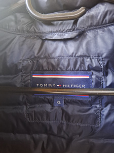 Жилетка Tommy Hilfiger (XL) оригинал (2 фото из 4)