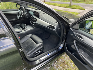 BMW 530 (10 foto / 15)