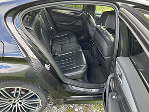 BMW 530 (11 foto / 15)