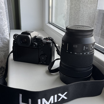 Panasonic Lumix S5 II + Lumix S 24-105mm f/4 Macro O.I.S.