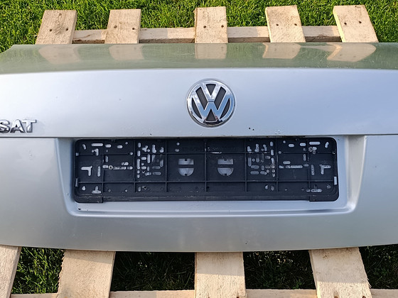Volkswagen Passat B5.5 багажная дверь LA7W