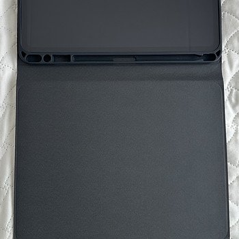 Apple iPad Pro 11" M5, 256 ГБ, Wi‑Fi, чехол