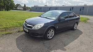 Opel Vectra (1 фото из 15)