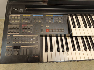 Mini orel YAMAHA (3 foto / 7)