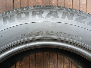 215/65/16C Bridgestone Noranza (3 foto / 3)
