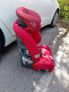 Автокресло Britax-Römer (3 фото из 6)