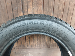 205/60/16 Continental Ice Contact 3 (3 фото из 3)