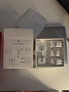 Apple World Travel Adapter Kit (1 фото из 2)