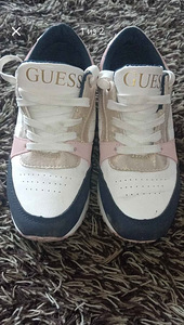 Tossud GUESS (1 foto / 2)