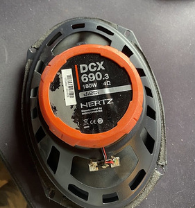 Колонки Hertz DCX 690.3 (2 фото из 2)