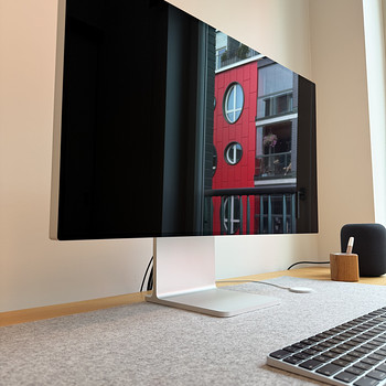 Apple Pro Display XDR + Apple Pro Stand