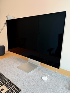 Apple Pro Display XDR + Apple Pro Stand (3 фото из 7)