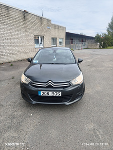 Citroen C4 (1 фото из 7)