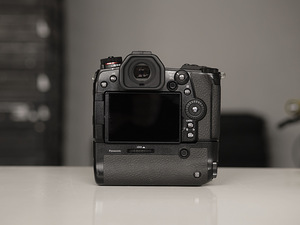 Panasonic Lumix G9 komplekt (3 foto / 3)