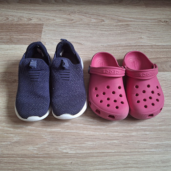 Skechers, Crocs