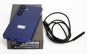 Телефон Samsung Galaxy S25 256GB 12GB RAM (3 фото из 3)