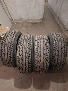 Federal Himalaya SUV 235/60 R18 шипы (2 фото из 4)