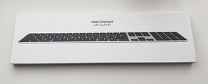 Apple Magic Keyboard with Touch ID and Numeric Keypad ,Black (1 фото из 2)