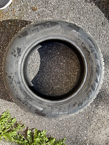 Шипованные шины Pirelli Ice Zero 195/65 R15 - 4 шт. (1 фото из 2)